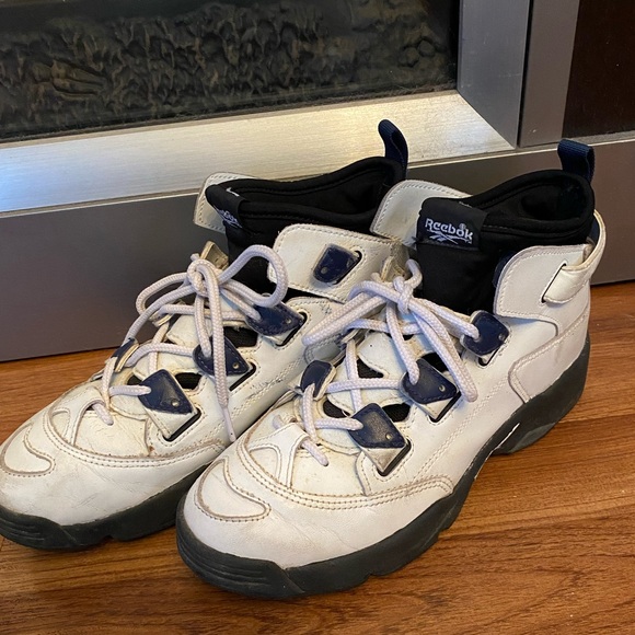 Vintage Reebok Shaq shoes - Picture 2 of 2